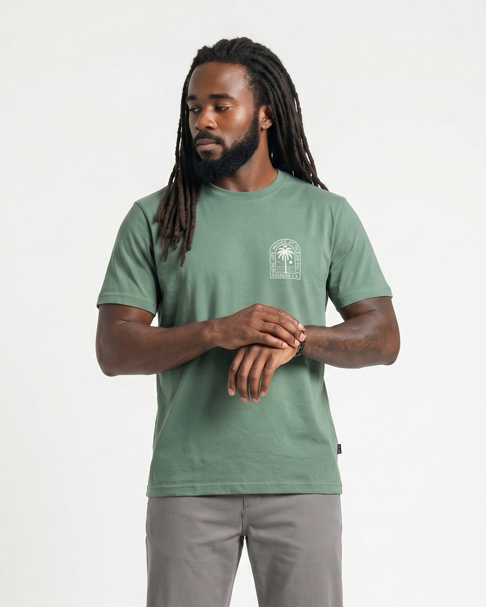 Samara Here - Camiseta