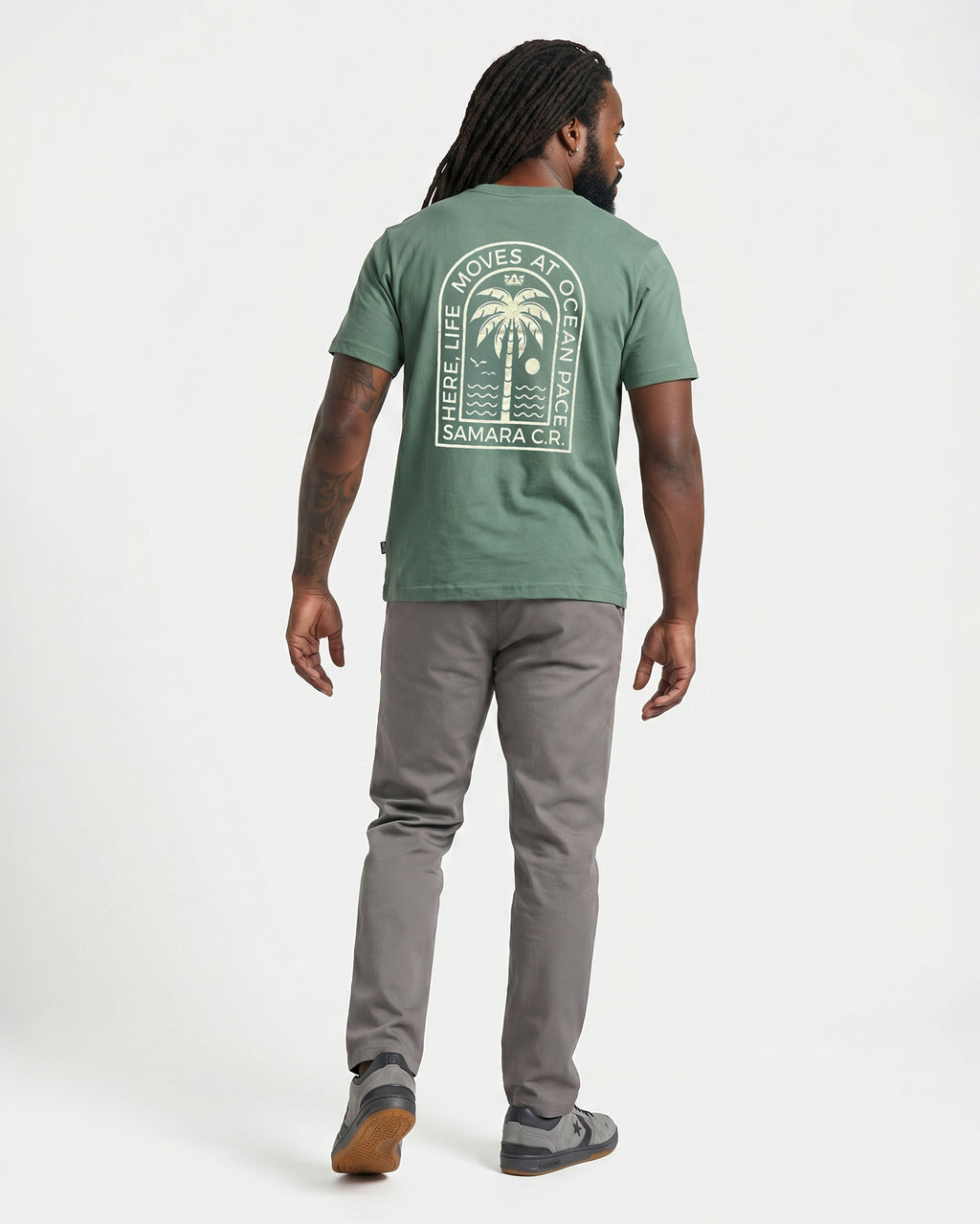 Samara Here - Camiseta