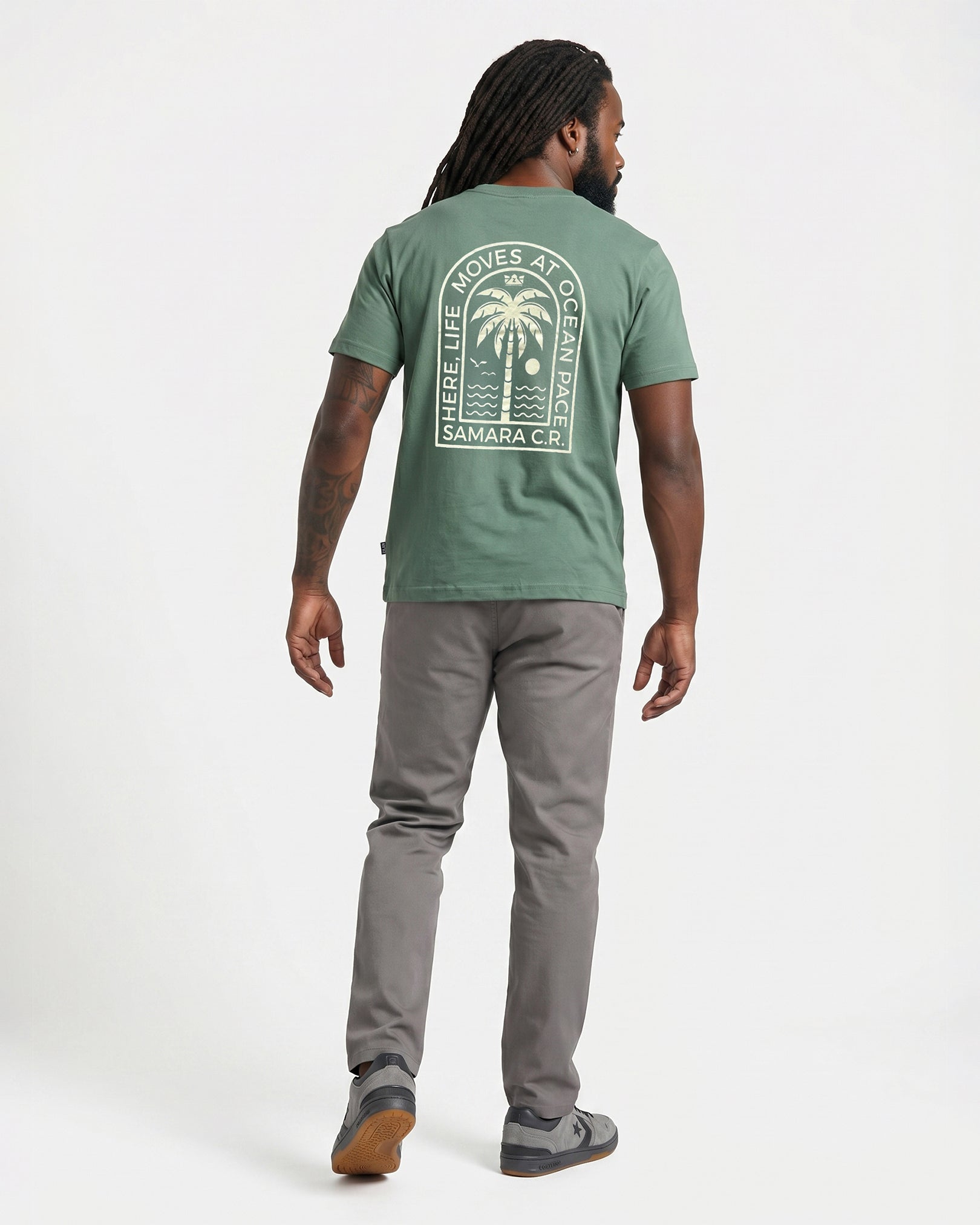 Samara Here - Camiseta