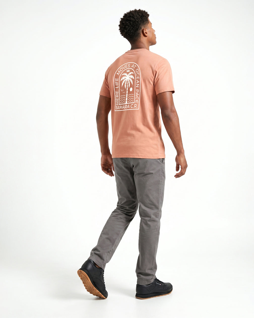 Samara Here - Camiseta